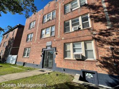 Main picture of 70 Circular Ave