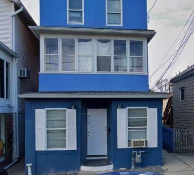 Main picture of 632 N Main St