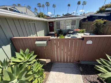 Main picture of 2545 Pierpont Blvd