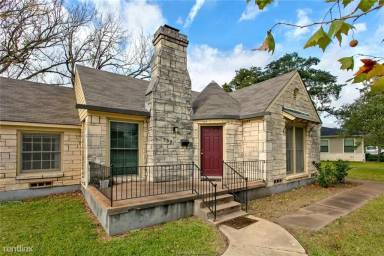 Main picture of 505 Francis Dr