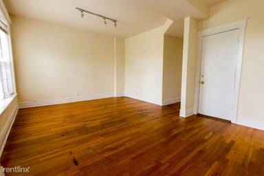 Main picture of 1143 W Waveland Ave