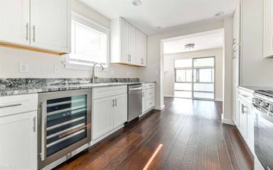 Main picture of 458 44th St