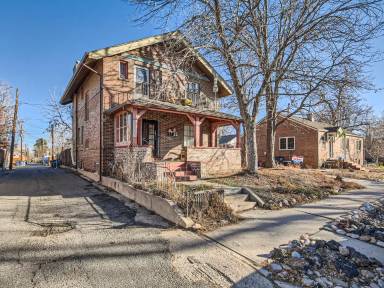 Main picture of 3020 Lowell Blvd