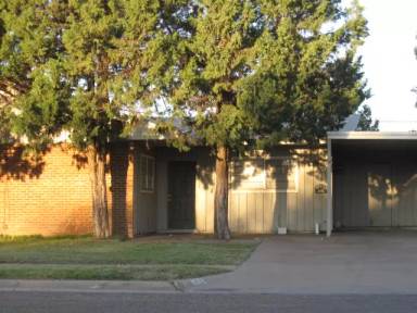 Main picture of 1714 Elkhart Ave