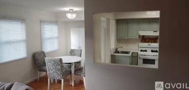 Main picture of 204 Bloomfield Ave