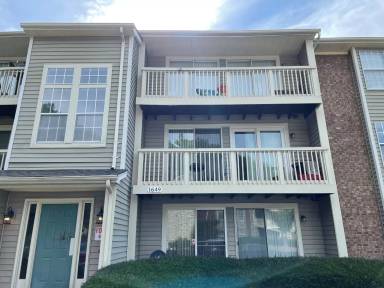 Main picture of 1649 Arlyn Cir