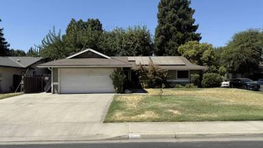 Main picture of 817 S Julieann St