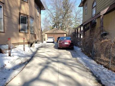 Main picture of 1649 Minnehaha Ave W