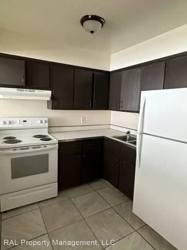 Main picture of 606 Wolcott St