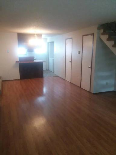 Main picture of Auburn Triplex - B