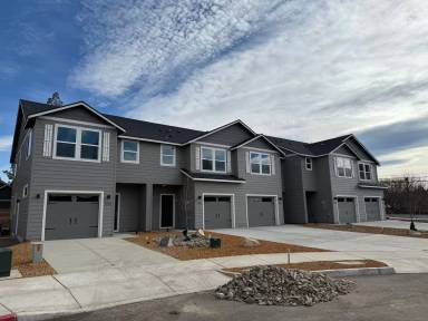 Main picture of Brand New Stunning 3 Bed/2.5 Bath Townhouse-Old Farm District