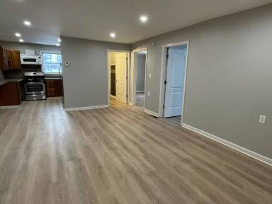 Main picture of 2413 6th Ave