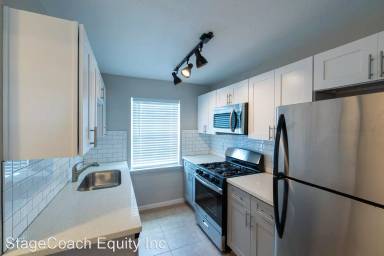 Main picture of 2505 Delano St