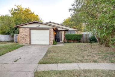 Main picture of 1906 Beacon Way