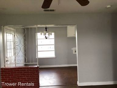 Main picture of 3001 W 8th St