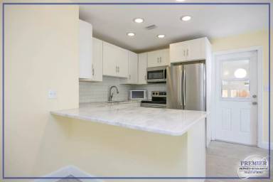 Main picture of 1297 Pompei Ln
