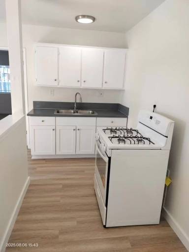 Main picture of 12511 Morningside Ave