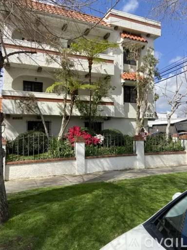 Main picture of 4247 Matilija Ave