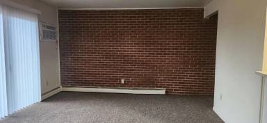 Main picture of 892 Mohawk Trl