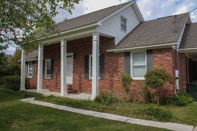 Main picture of 5015 Presbyterian Dr