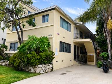 Main picture of 1626 Barry Ave