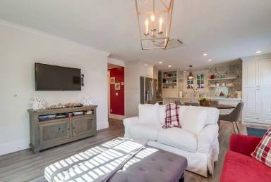 Main picture of 961 G Ave