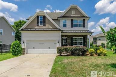 Main picture of 591 Grandview Dr