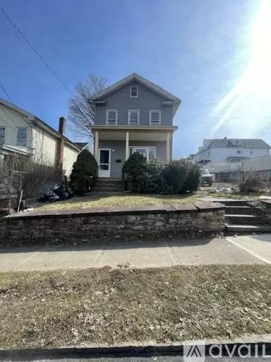 Main picture of 86 Grove St