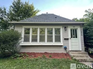 Main picture of 1085 Argyle St