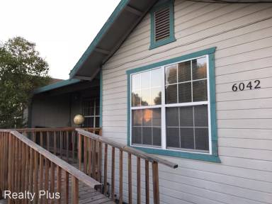 Main picture of 6042 Dewey Blvd
