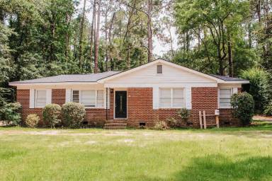 Main picture of 114 Forest Way