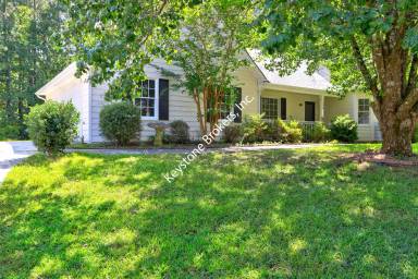 Main picture of 9166 Tara Dr SW