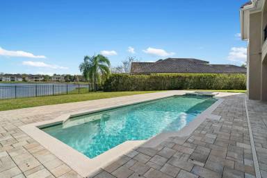 Main picture of 7560 Blue Quail Ln