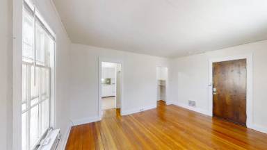 Main picture of 406 N State St