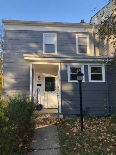 Main picture of 11 Chalmers Ln