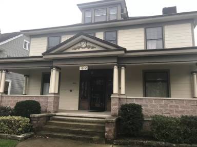 Main picture of 1012 Lake Ave