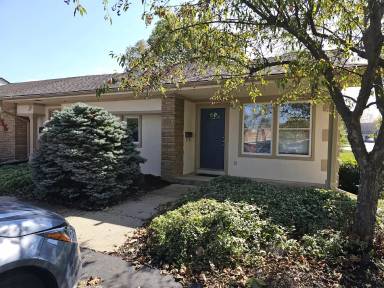 Main picture of 156 E Spring Valley Pike