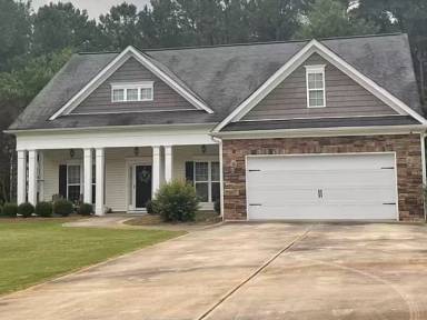 Main picture of 18 Providence Dr