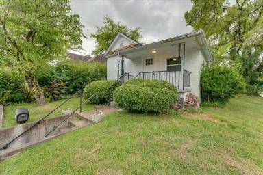 Main picture of 727 N Holly St