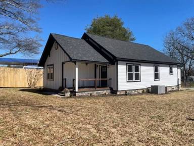 Main picture of 4022 Old Buncombe Rd