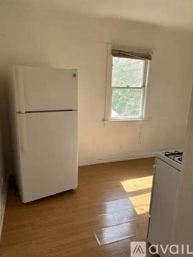 Main picture of 554 N Harvard Blvd