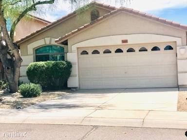 Main picture of 2207 E Paraiso Dr