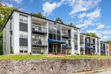 Main picture of Washington Court Apartments