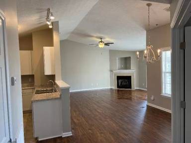 Main picture of 3708 Cotswold Ter