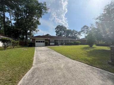 Main picture of 103 Hillgate Rd