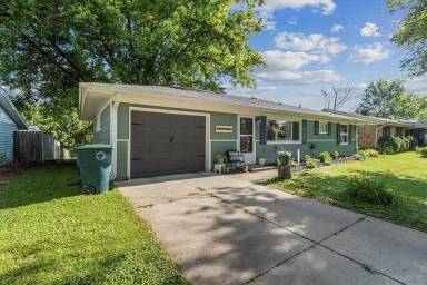 Main picture of 2308 W Surrey Dr