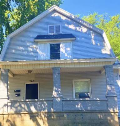Main picture of 751 Clancy Ave NE