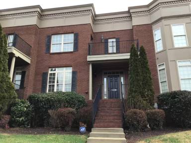 Main picture of 103 Grove Park Ln