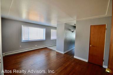 Main picture of 3201 S Sherman St