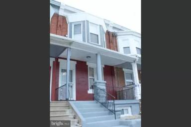 Main picture of 5455 Spruce St